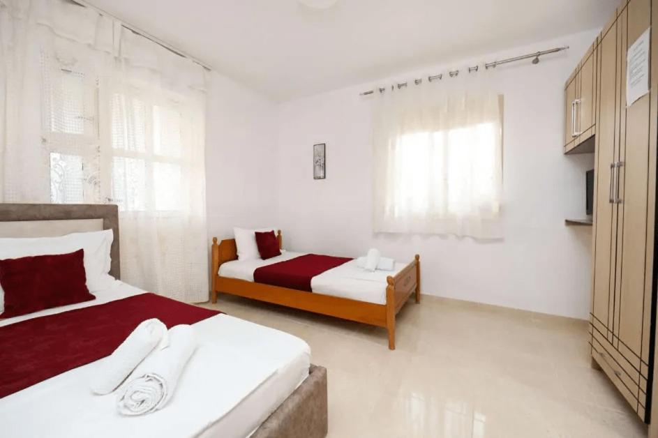 Vila Agolli Vlore Bagian luar foto